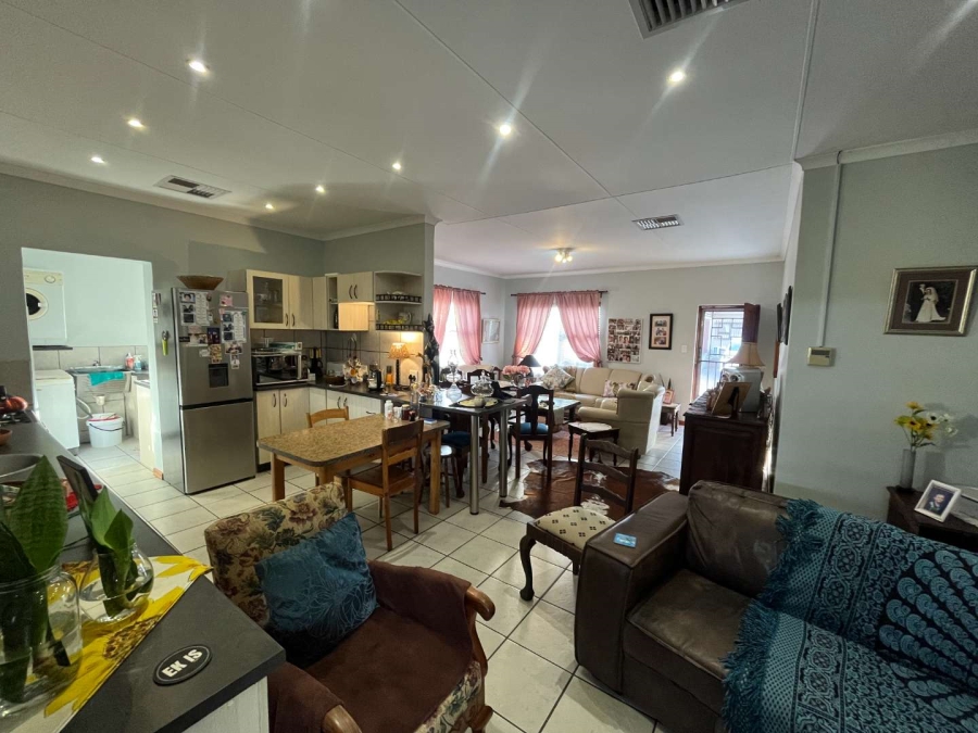 3 Bedroom Property for Sale in Olyfvenhoudtsdrift Northern Cape